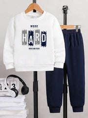Sweatshirt & Trousers (Hard)